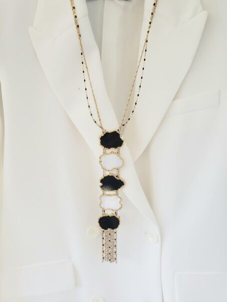 SUNBEAN - sautoir en vitrail noir et blanc